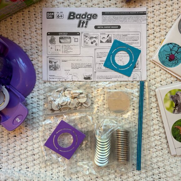 BANDAI Badge It! Button Maker Toy and Refills, Ages 6+ ☀️ Unique and Rare Item! - Picture 7 of 10